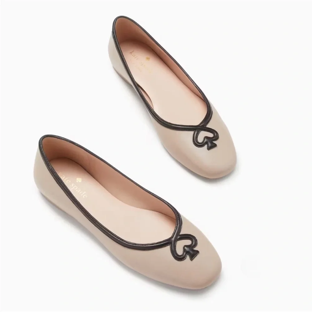 KATE SPADE Kait Flats Classic Preppy Coastal Size 9